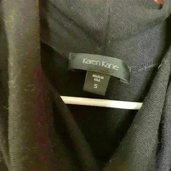 Karen Kane Long Sleeve Top - Picture 3 of 3